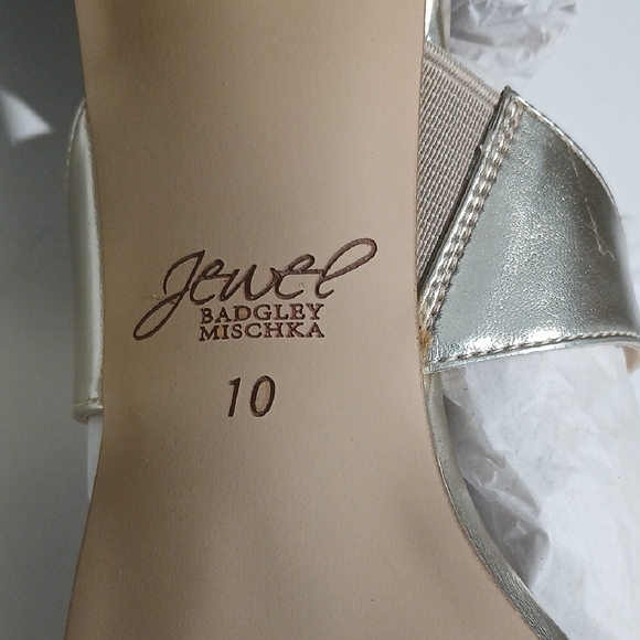 Jewel Badgley Mischka Mica Gold Jeweled Heels Size 10 NEW & Box - Picture 10 of 11